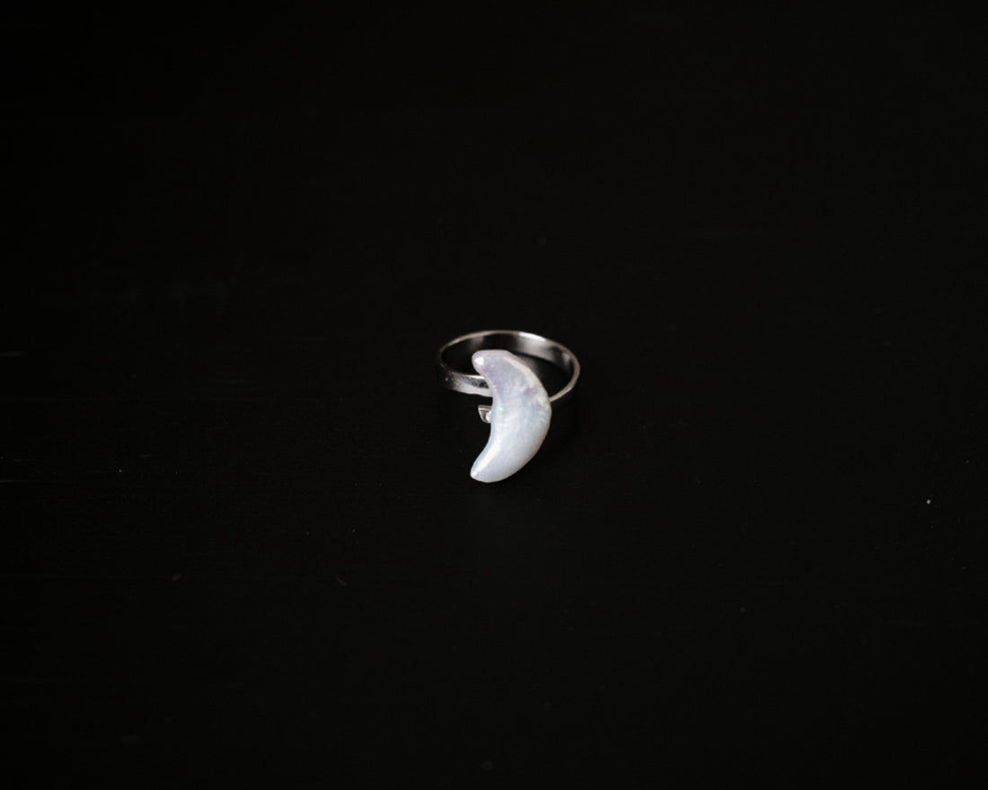 Lunaires Ring
